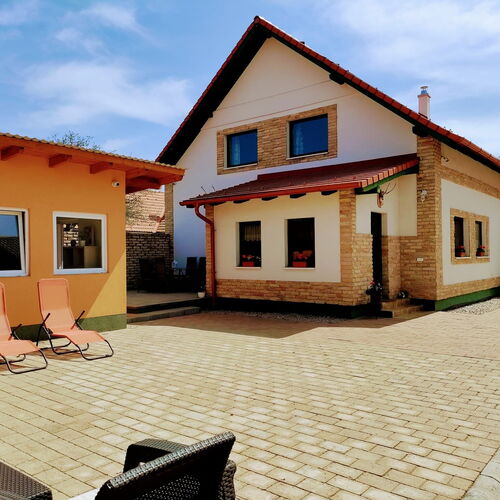 Hatvitorlás Vendégház Tés 