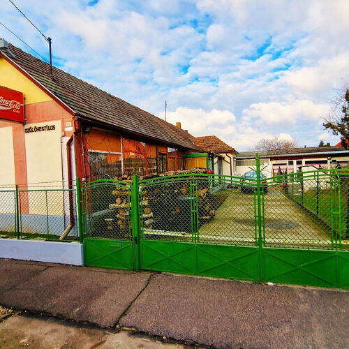 Hazavárlak Apartman Decs 