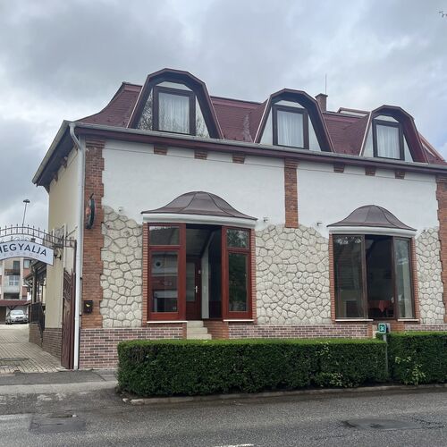 Hegyalja Fogadó Sárospatak 