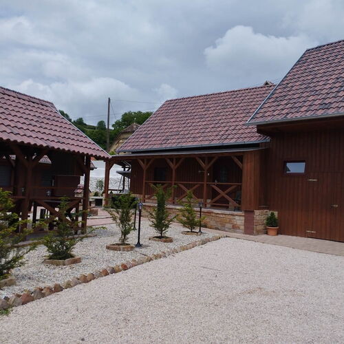 Eleven Jurta Szállás Bakonyszentlászló 