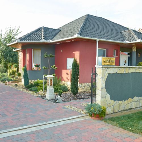 Homokháti Vendégház és Pálma Apartmanok Mórahalom 