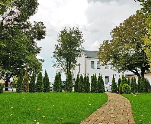 Hotel Czinege és Étterem Kóka 