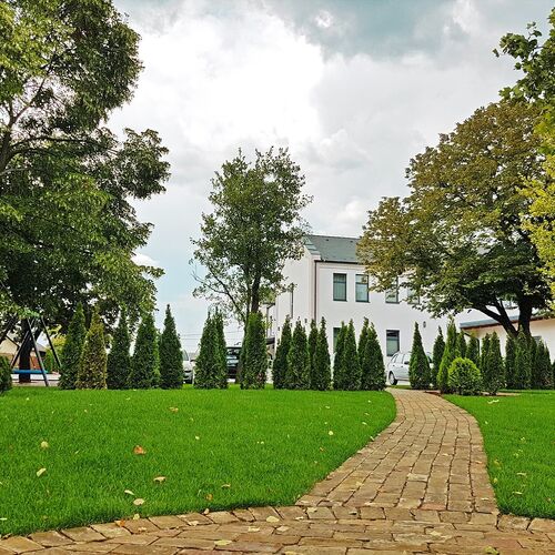 Hotel Czinege és Étterem Kóka 