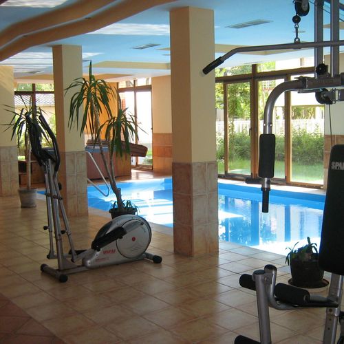 Inczédi Tanya Ladánybene 