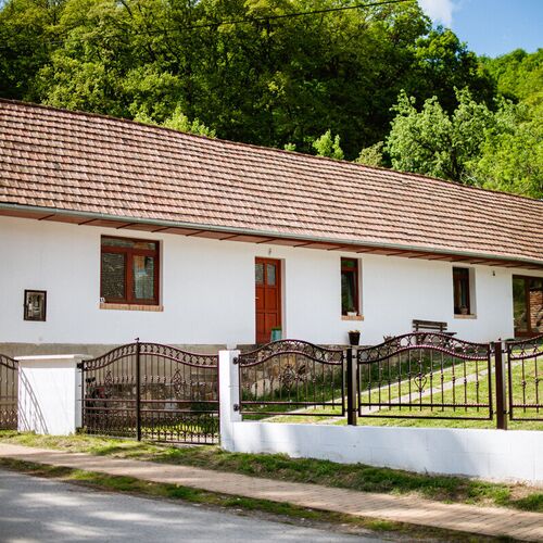 Jéhn - Levendula Apartman Óbánya 