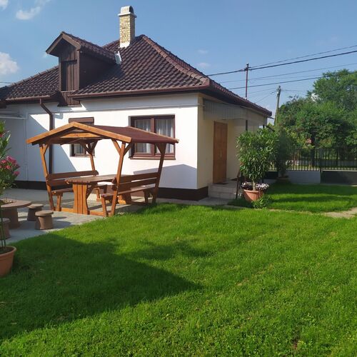 Nagy-Morotva Apartmanok Rakamaz 