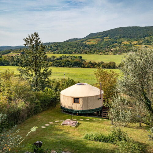 Kadosa Jurta Esztergom-Búbánatvölgy 