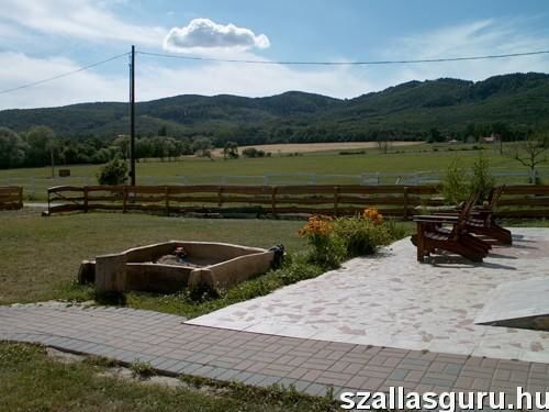 Kámor Fogadó Diósjenő 