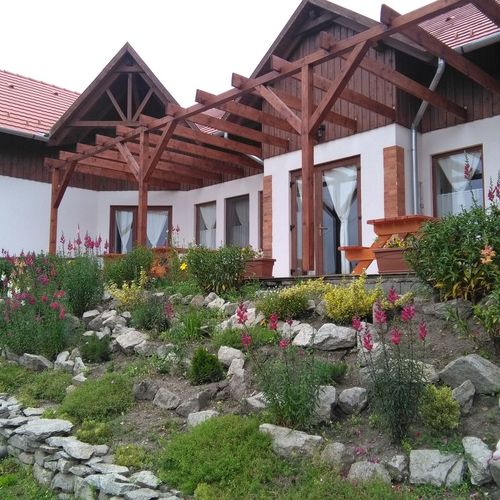 Kaptárkő Vendégház Kács 
