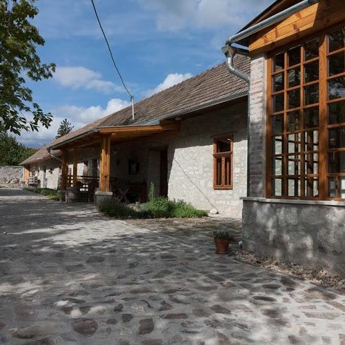 Karádi-Berger Borászat Erdőbénye 1 Karádi-Berger Borászat Erdőbénye