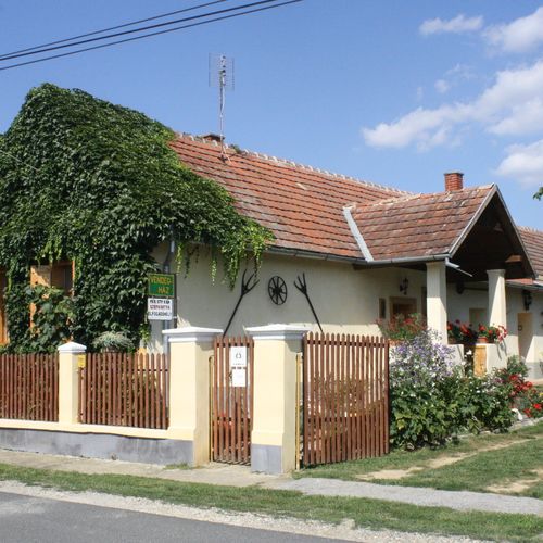 City Panzió Balatonlelle 