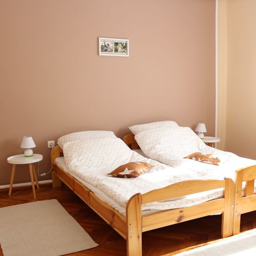 Kata Lak Apartman Püspökladány 