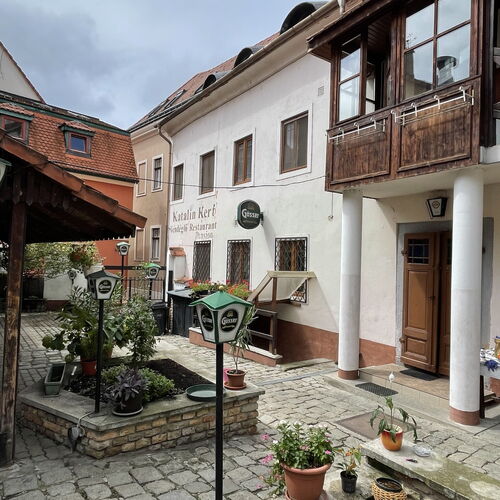 Katalinkert Panzió Győr 1 Katalinkert Panzió Győr