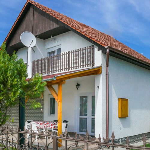 Dóra Nyaraló Balatonberény 
