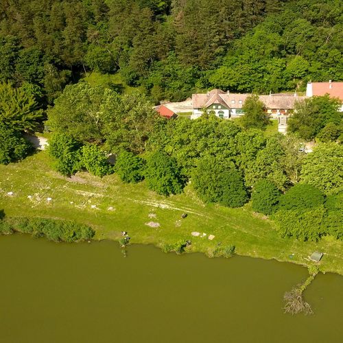 Kerektó Vadászház és Vendégház Esztergom-Búbánatvölgy 