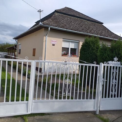 Kun Vendégház Kisar 