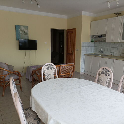 Lázár Apartmanok Hévíz 