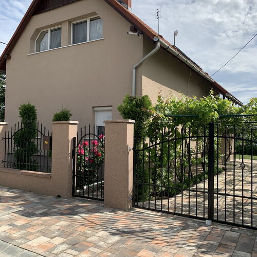 Liliom Apartman Mezőkövesd 