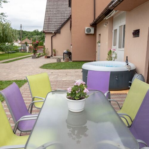 Szent Bernadett Családi Apartmanház Siófok 