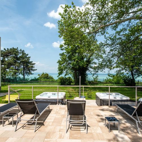 Magaspart Panzió*** Balatonföldvár 