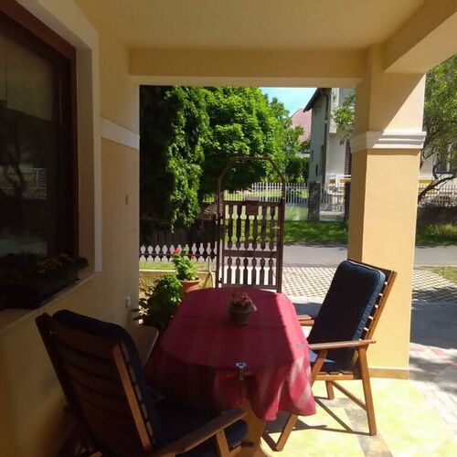 Magdolna Apartmanház Vonyarcvashegy 