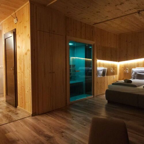 AwesHome City Apartment Debrecen 