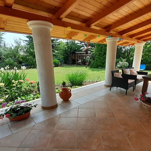 Noé Apartman Várvölgy 