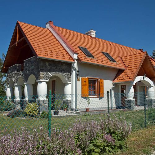 Marica Apartman Lábdihegy Badacsonytördemic 