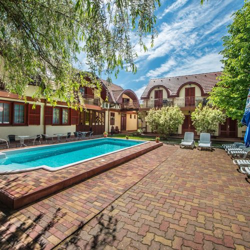 Bor Apartmanház Gyenesdiás 