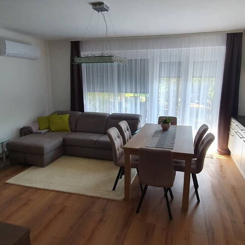 Márk Apartman Balatonszárszó 