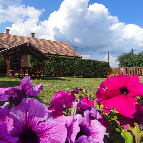 Meggyfa Vendégház Körösszakál 