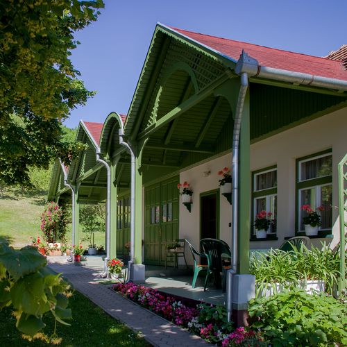 Mézes Vendégház és Apartman Kehidakustány 