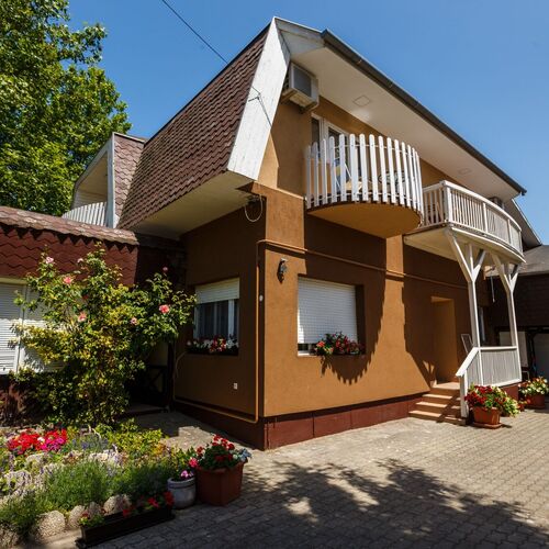 Manka Kisrönkház Ispánk 