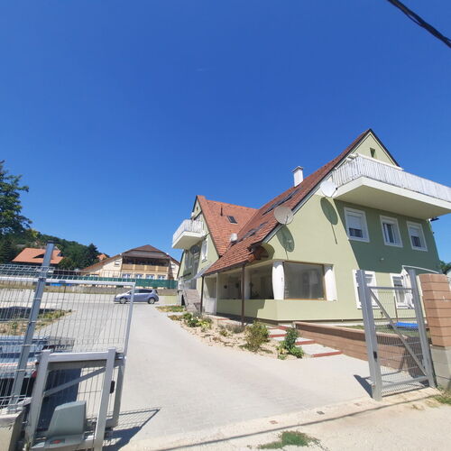 Kikelet Apartmanok Dunakeszi 