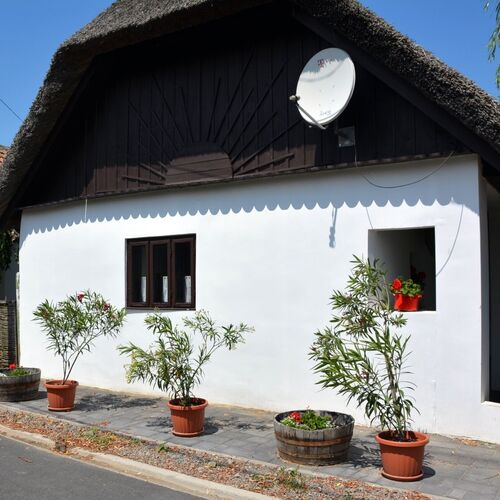 Nádas Julcsa Vendégház Tiszabábolna 