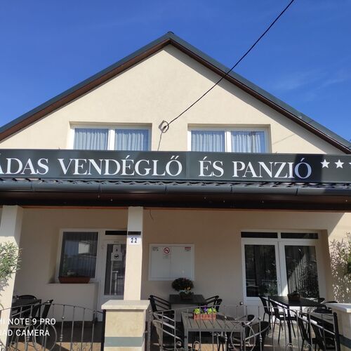 Nádas Vendéglő és Panzió*** Cserkeszőlő 