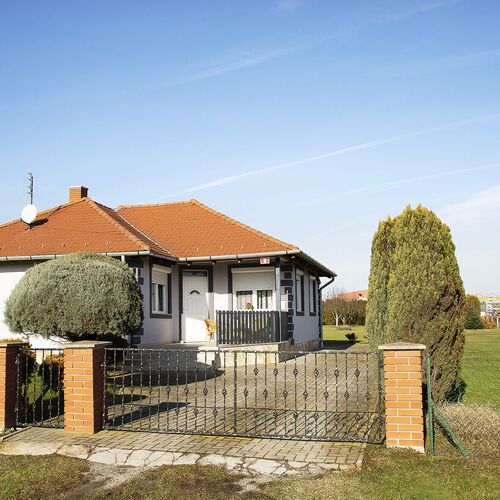 Szilvia Apartman Szigliget 