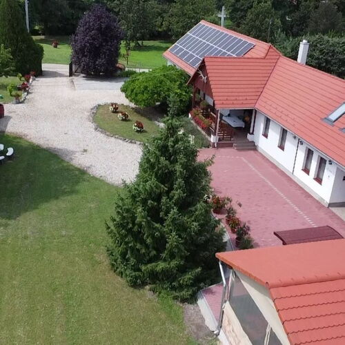 Motoros Barát Apartman Zebegény 