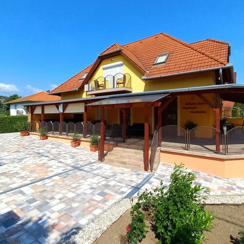 Napsugár Vendégház Vonyarcvashegy 1 Napsugár Vendégház Vonyarcvashegy