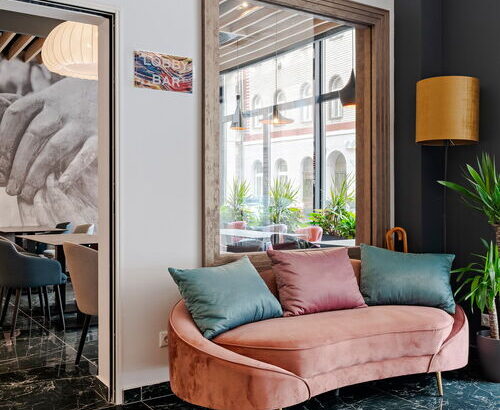 Onyx Luxury****Budapest 