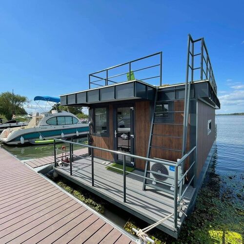 Panoráma Úszóház 1 Abádszalók 