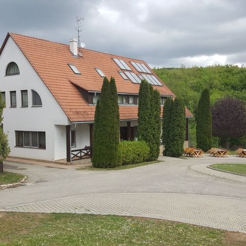 Park Szálló Alsópere  