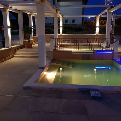 Platán Apartmanház Balatongyörök 