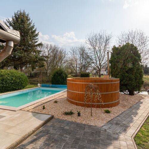 Bogi Apartman Badacsonytomaj 