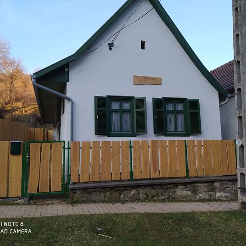 Póth Lak Apartman Óbánya 