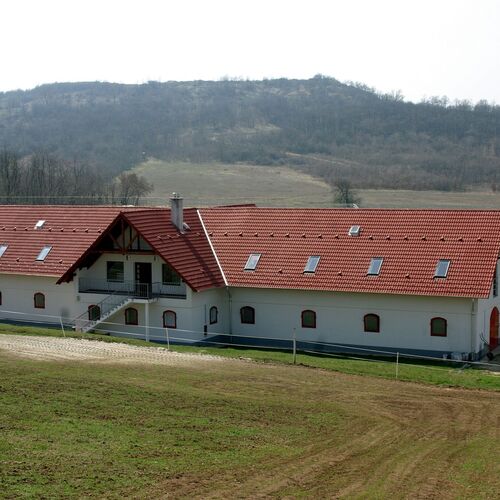 Prosper Lovasklub Panzió Piliscsév 