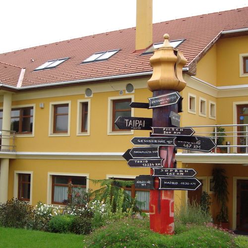 Publo Panzió Csákvár 