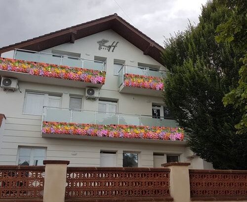 Road House Apartment**** Alsópáhok 