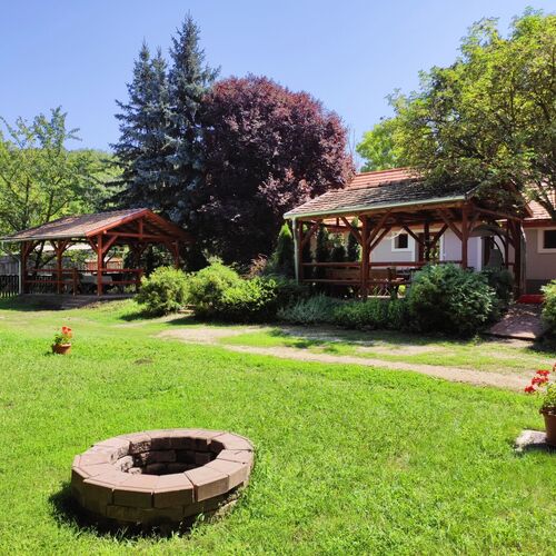 Rovákja Vendégház Pátka 1 Rovákja Vendégház Pátka