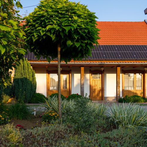 Tearózsa Vendégház Balatonszárszó 